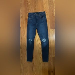 Levi’s womens sky high skinny jeans